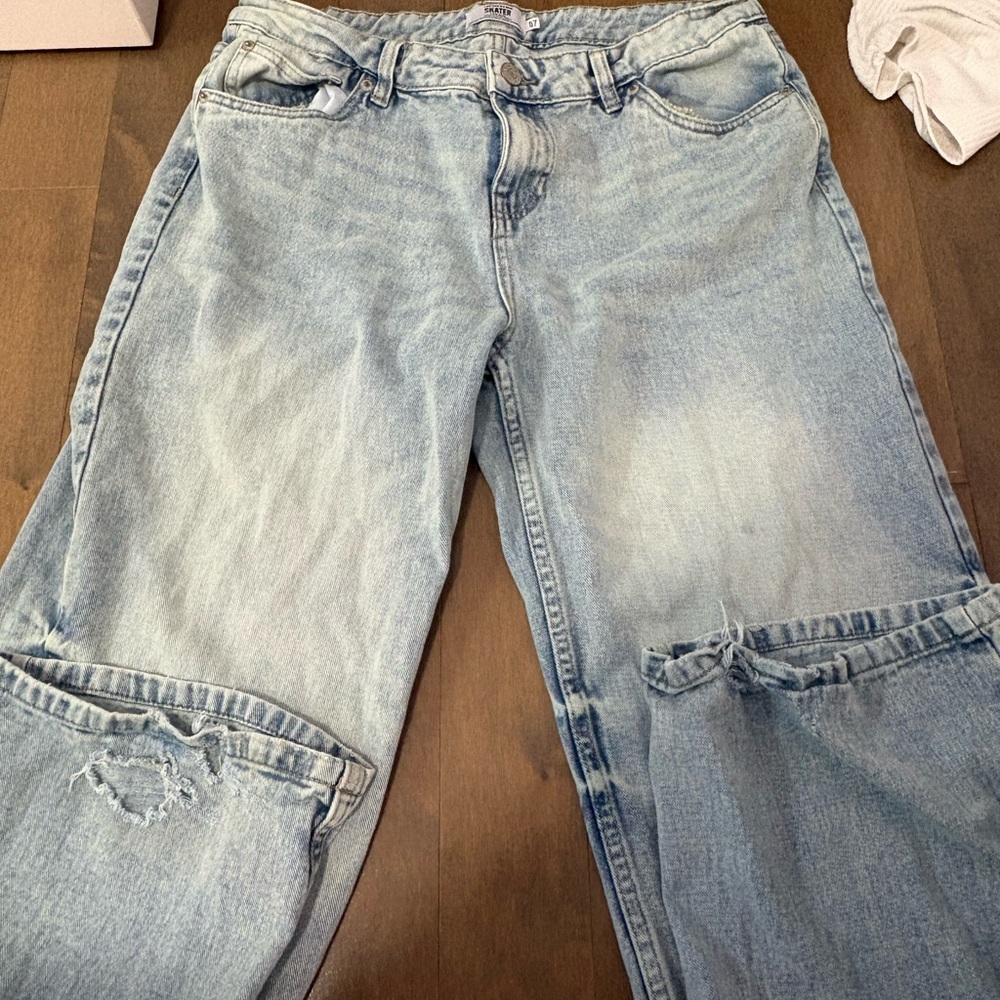Refuge Light Wash Distressed Boyfriend Jeans
